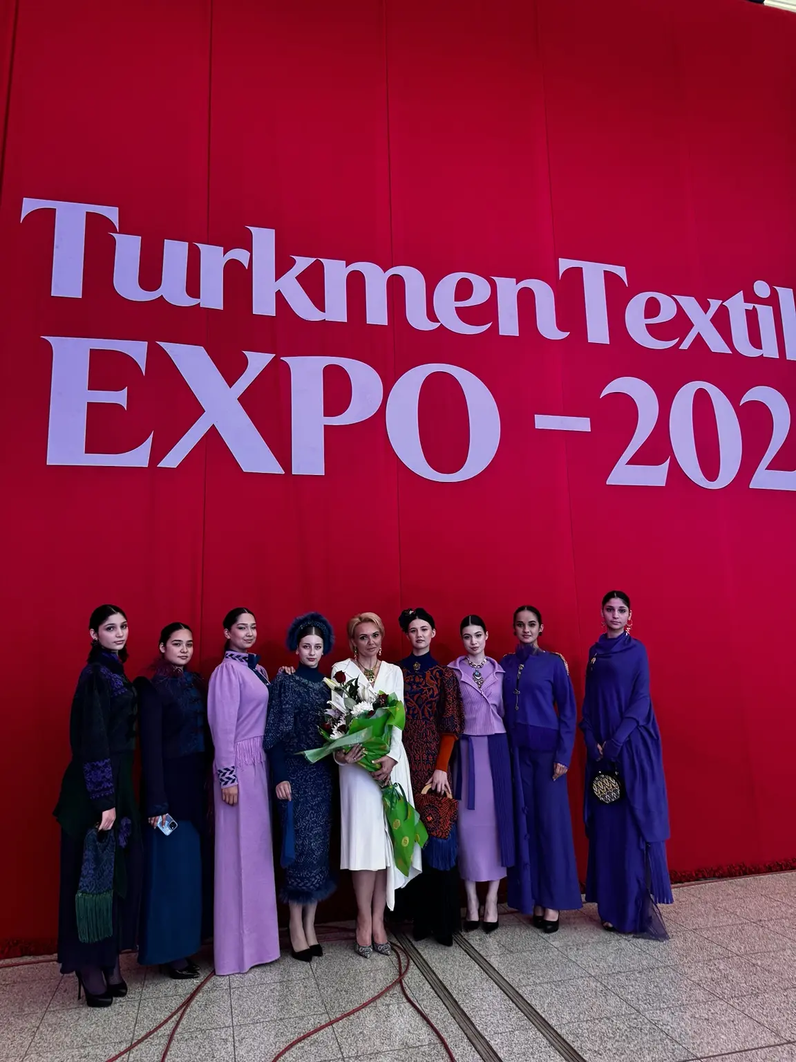 Ольга Кадейкина и модели SO LOVE на TurkmenTextile Expo 2026